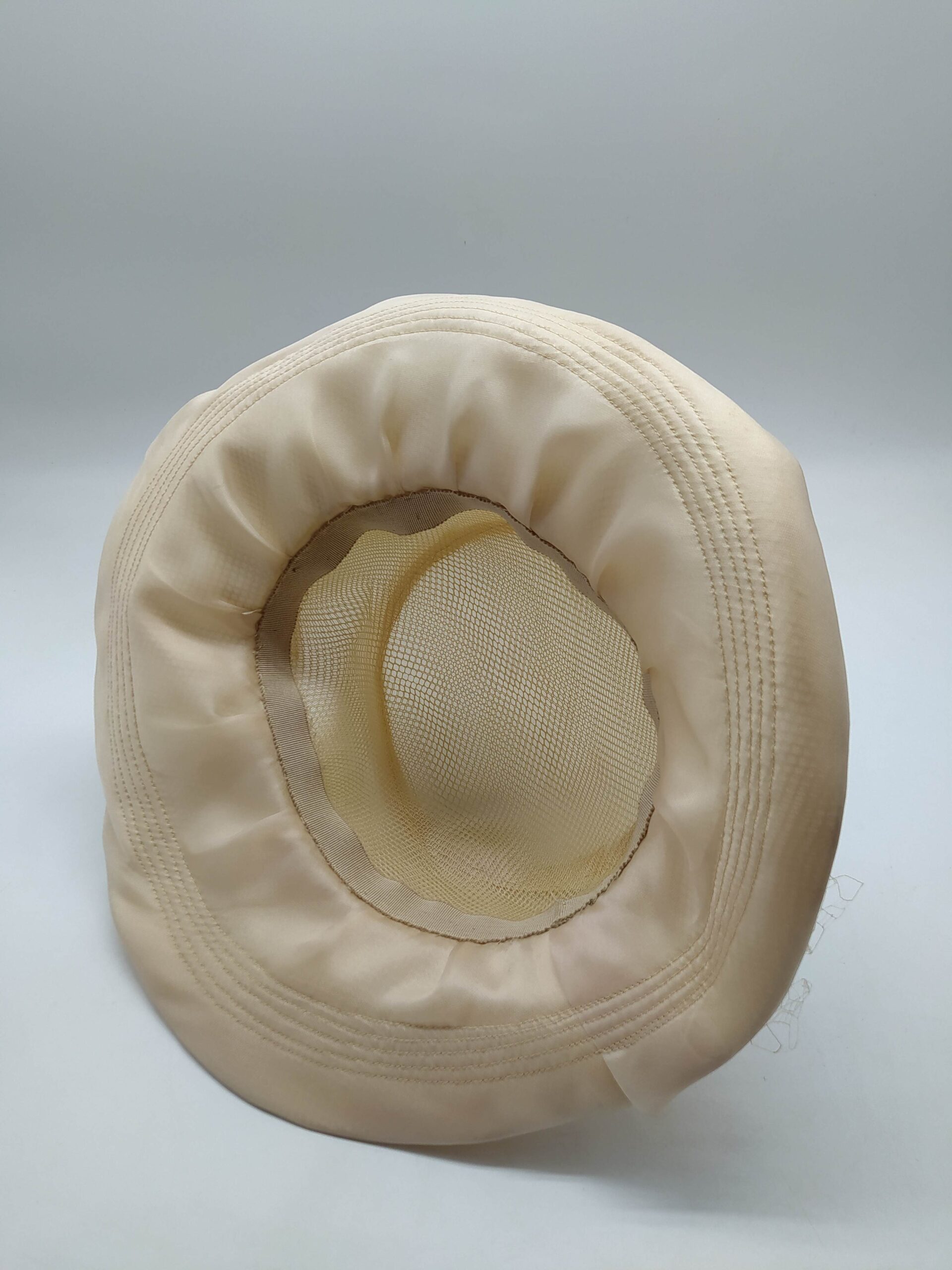 Cappello di organza