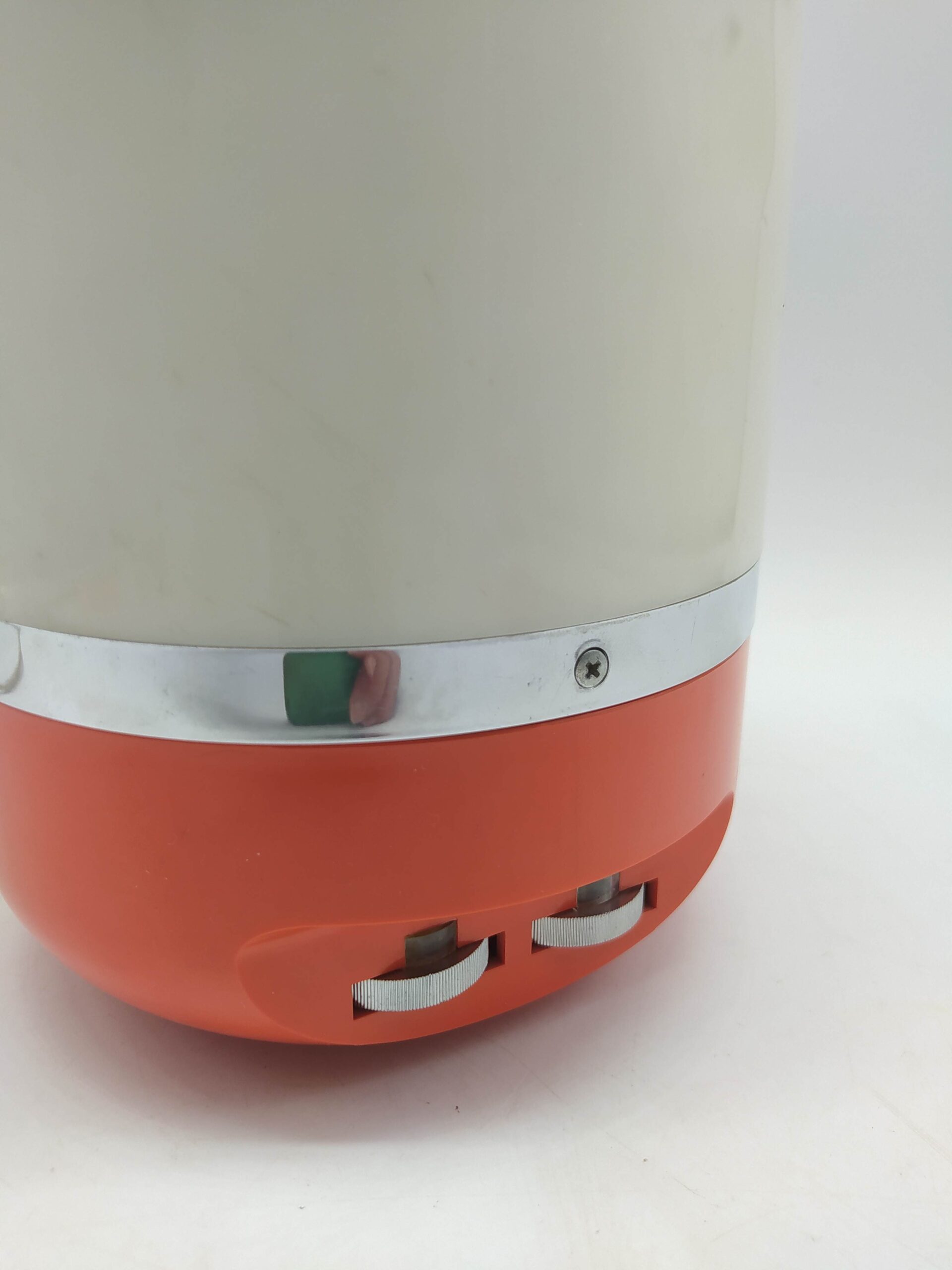 Orange radio lamp