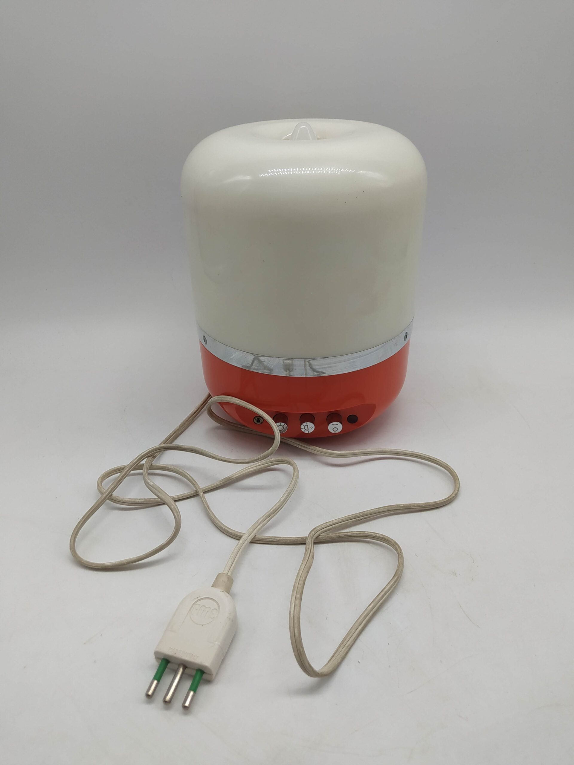 Orange radio lamp