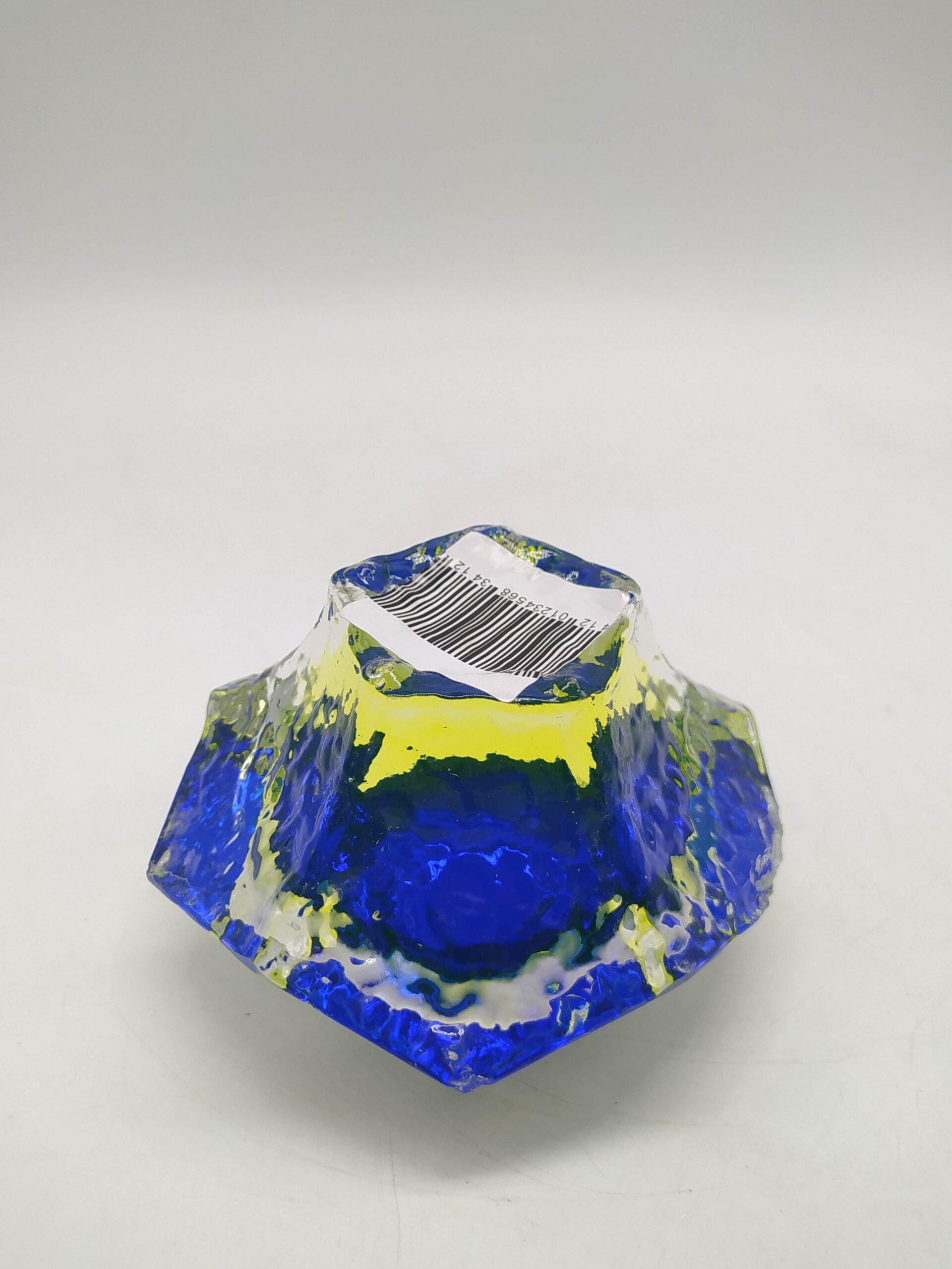 Posacenere blu e giallo