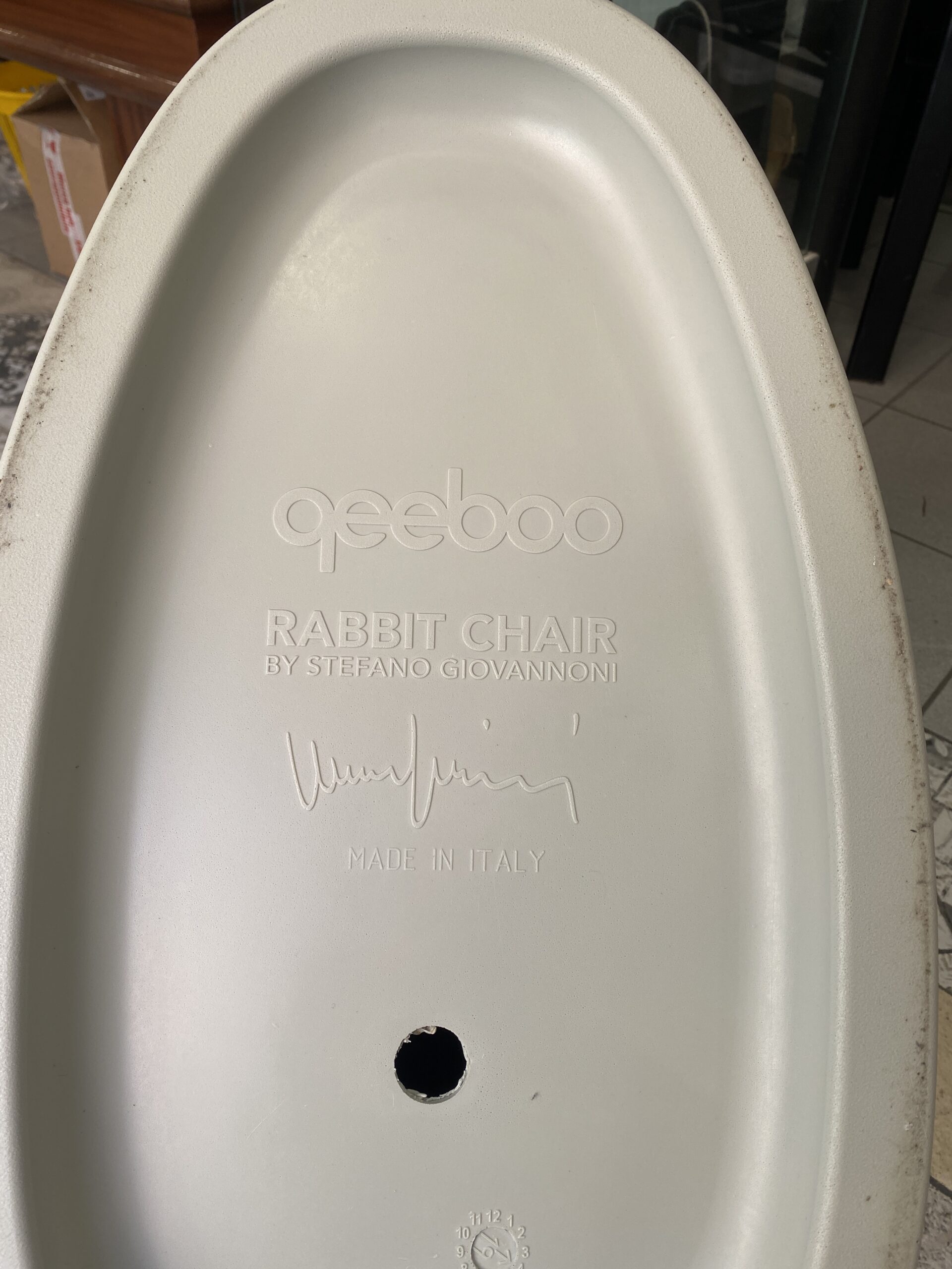 Queeboo Rabbit Chair