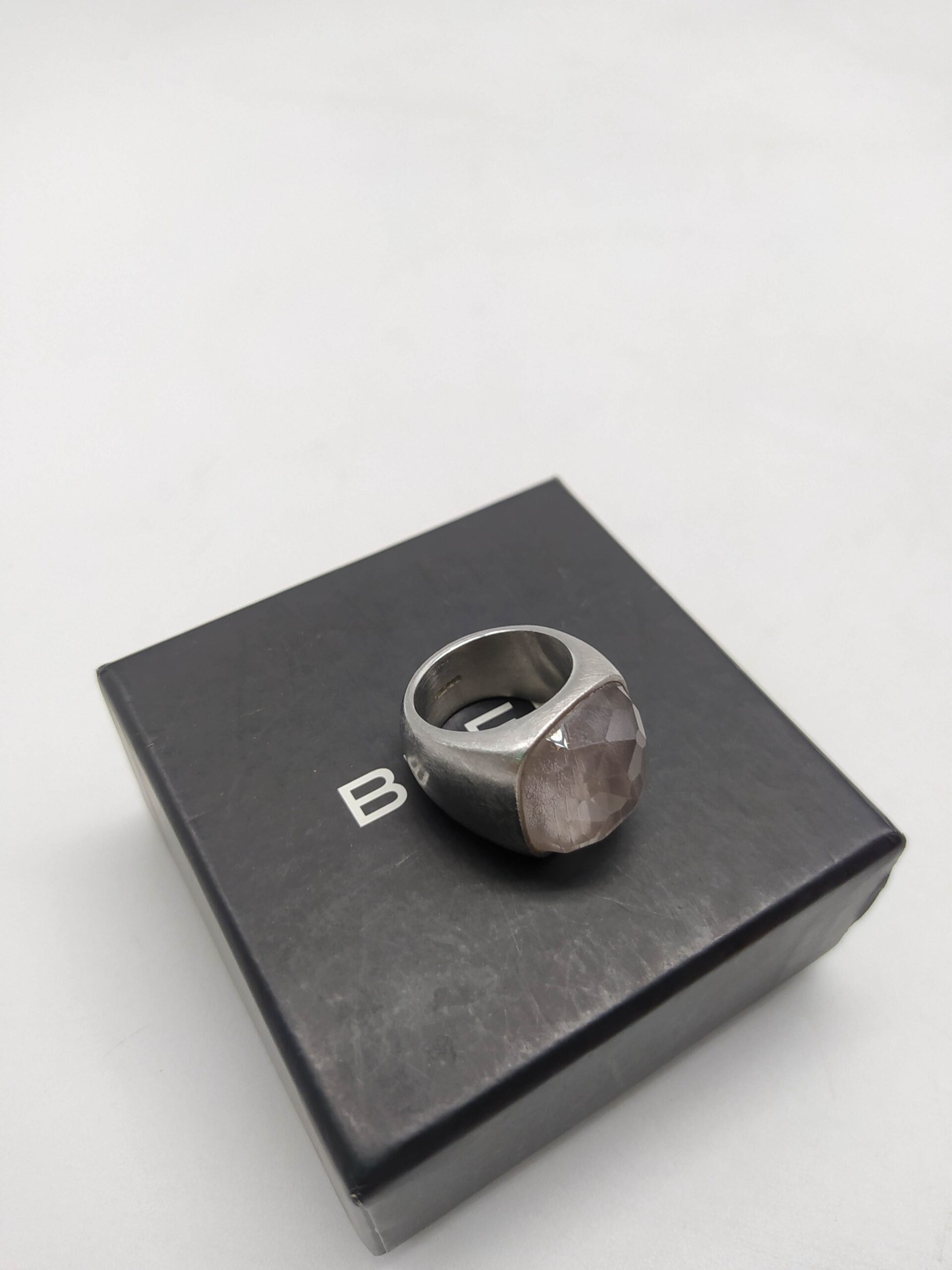 Breil ring with pink stone