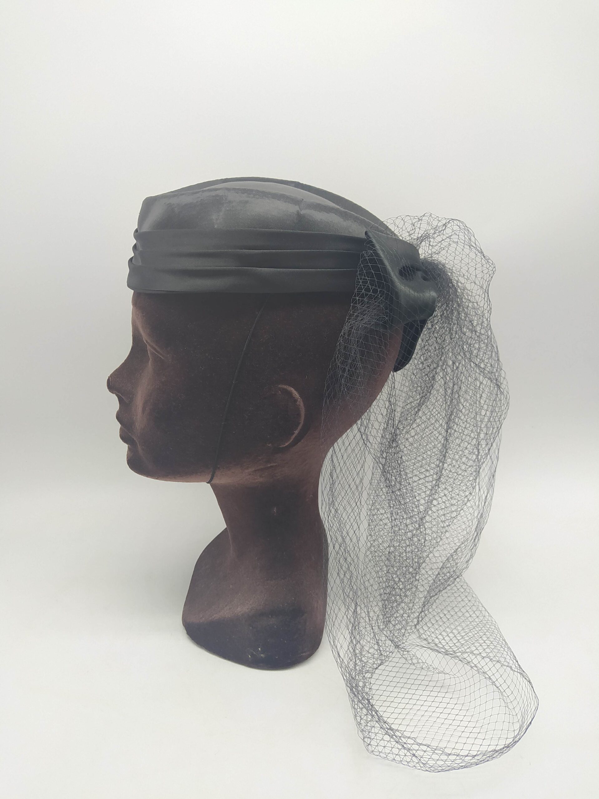 Vintage hat with net